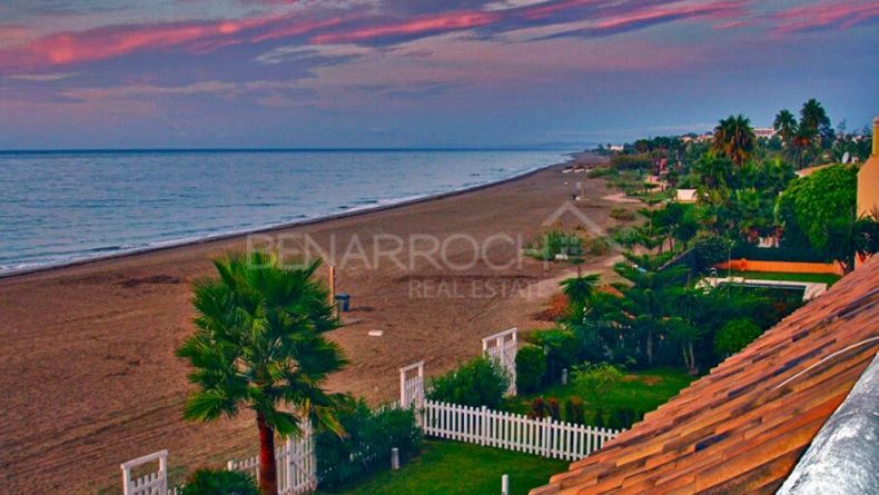 Galerie de photos - Estepona, El Saladillo, Maison de ville en face de la plage