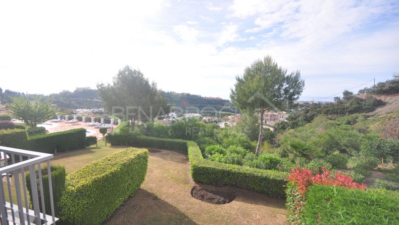 Galería de fotos - Apartamento con vistas en Los Arqueros, Benahavis