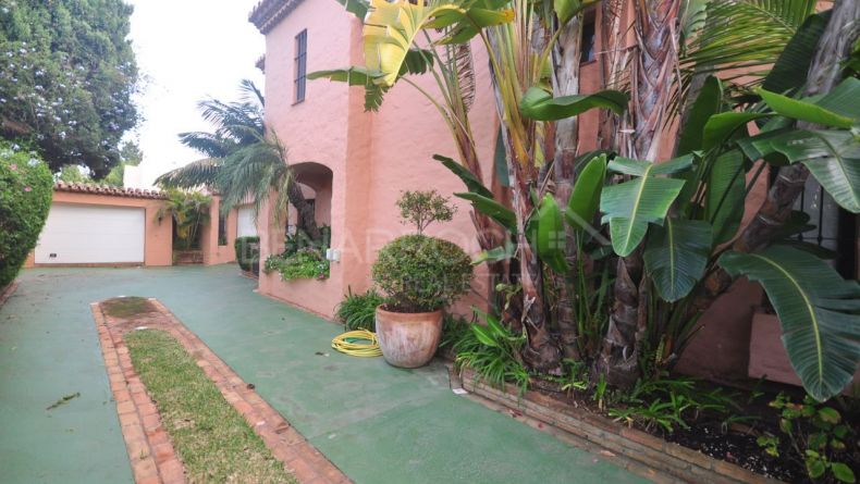 Photo gallery - Family Villa in Paraiso Barronal, Estepona