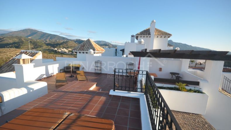 Photo gallery - Lomas del Marques, Duplex penthouse with views in Benahavis