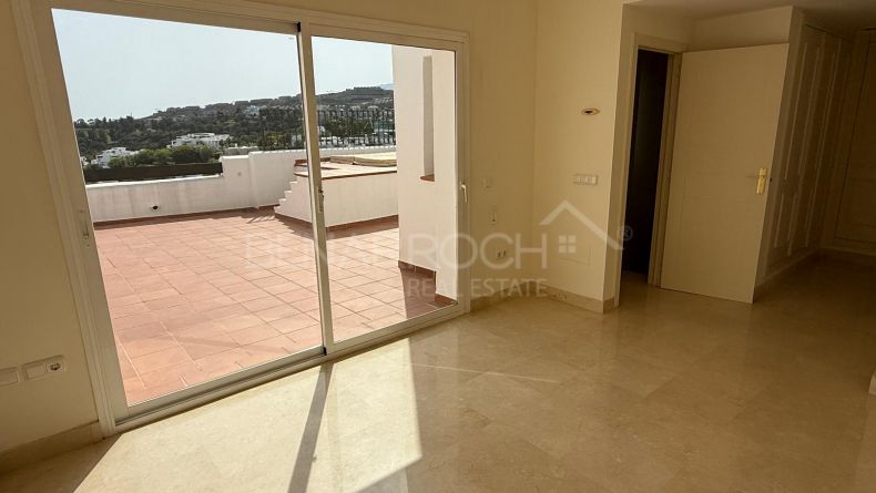 Photo gallery - Duplex penthouse with panoramic views in Las Lomas del Marques, Benahavis