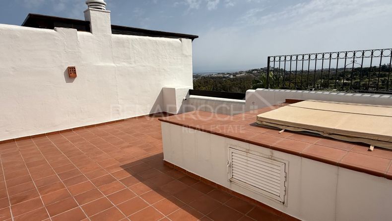 Photo gallery - Duplex penthouse with panoramic views in Las Lomas del Marques, Benahavis