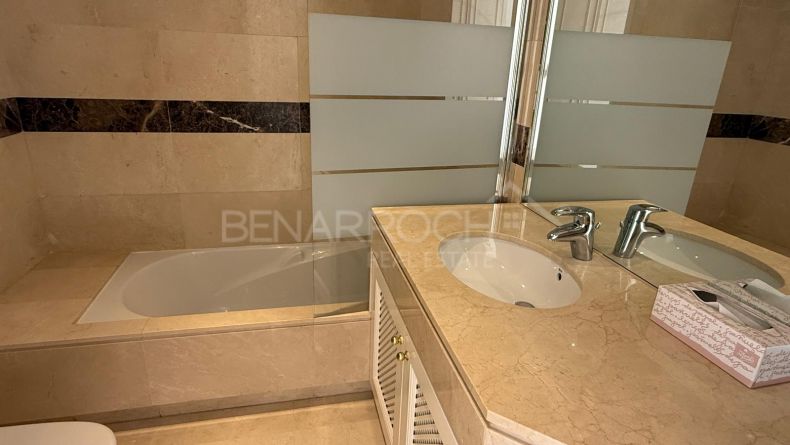 Photo gallery - Duplex penthouse with panoramic views in Las Lomas del Marques, Benahavis