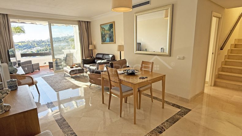 Galerie de photos - Duplex penthouse avec vue panoramique à Las Lomas del Marques, Benahavis