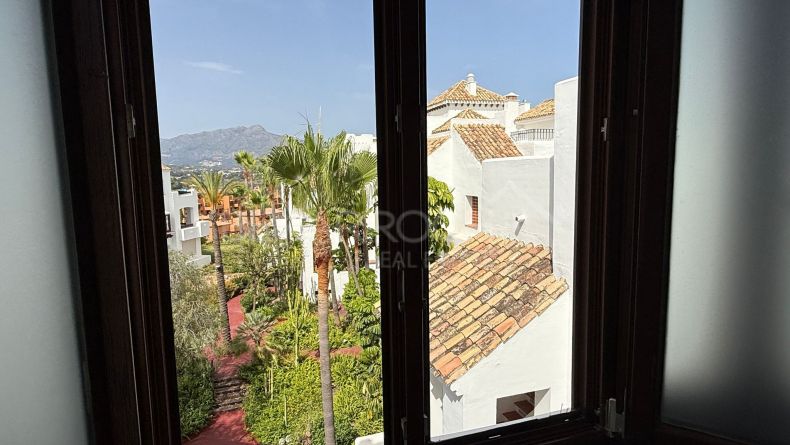 Photo gallery - Duplex penthouse with panoramic views in Las Lomas del Marques, Benahavis