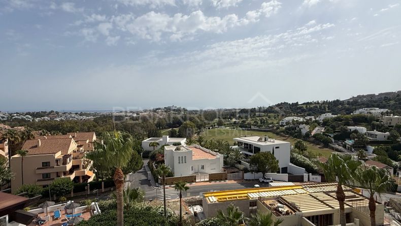 Photo gallery - Duplex penthouse with panoramic views in Las Lomas del Marques, Benahavis