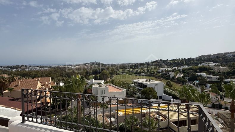 Photo gallery - Duplex penthouse with panoramic views in Las Lomas del Marques, Benahavis
