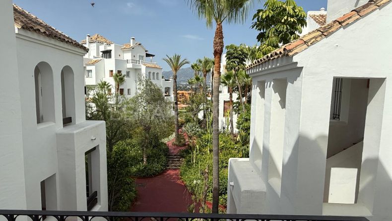 Photo gallery - Duplex penthouse with panoramic views in Las Lomas del Marques, Benahavis