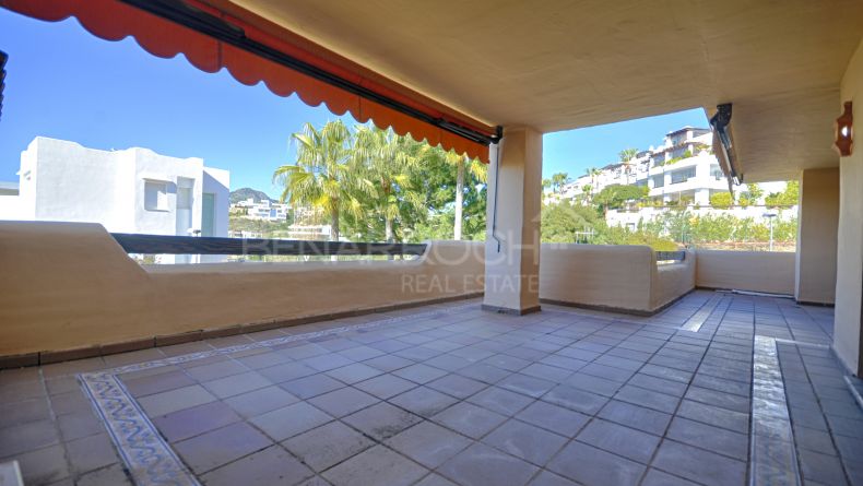 West facing apartment in Las Lomas del Conde Luque, Benahavis