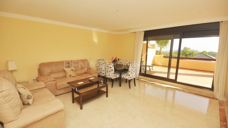 Photo gallery - Middle floor apartment with golf views in Las Lomas del Conde Luque, Benahavis