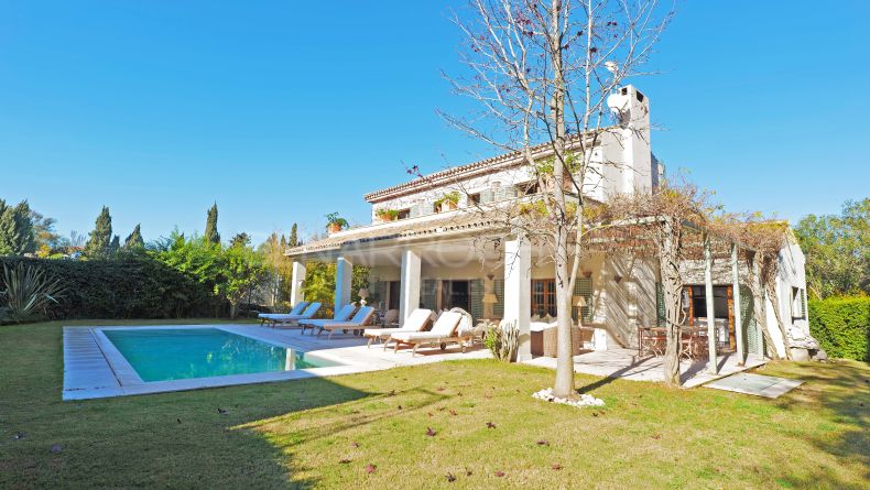 Villa familiale près de la plage à Elviria, Marbella Est