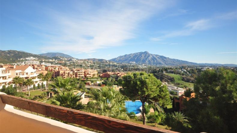 Photo gallery - Apartment with views in Lomas del Conde Luque, Benahavis