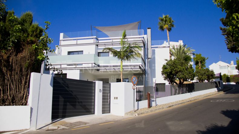 Guadalmina, villa with great holiday potential