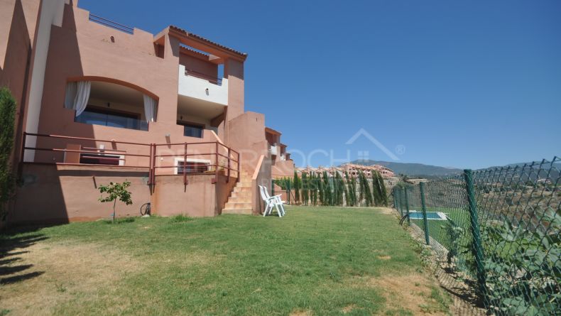 Corner townhouse in Los Jaralillos, Benahavis