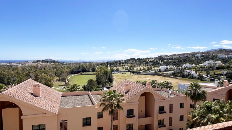 Galería de fotos - Apartamento con vistas al golf y al mar en Las Lomas del Conde Luque, Benahavis