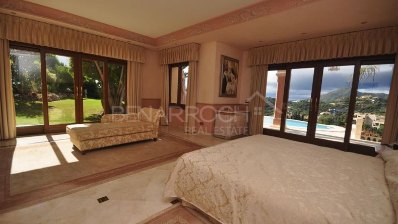 Photo gallery - Benahavis, La Zagaleta, Villa in exclusive complex