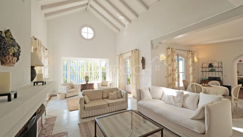 Photo gallery - Exclusive Mediterranean Villa with Panoramic Views in Benahavís