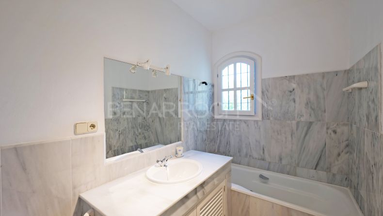 Photo gallery - Exclusive Mediterranean Villa with Panoramic Views in Benahavís