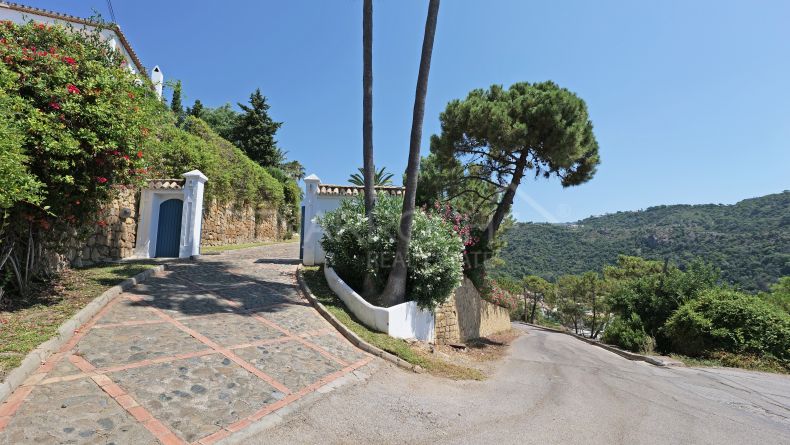 Photo gallery - Exclusive Mediterranean Villa with Panoramic Views in Benahavís