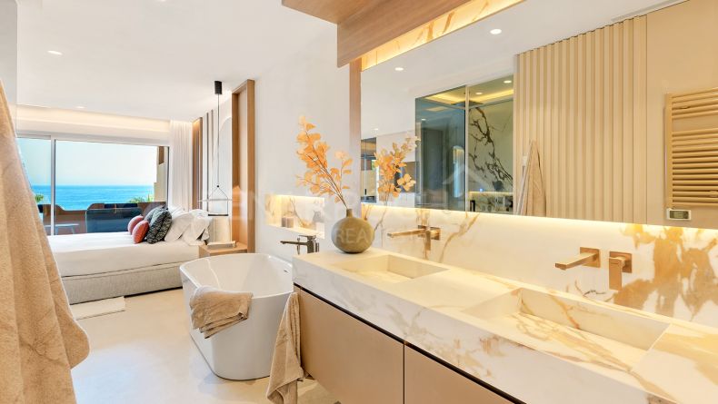 Galería de fotos - Apartamento en primera linea de playa en Los Granados del Mar, Estepona Este