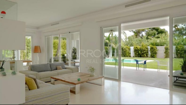 Galerie de photos - Villa moderne de style méditerranéen à Casasola, Estepona