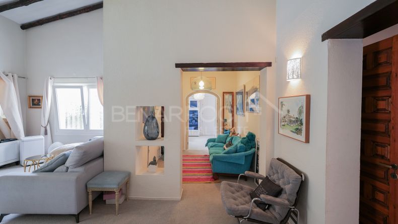 Photo gallery - Mediterranean-style villa in Guadalmina Alta