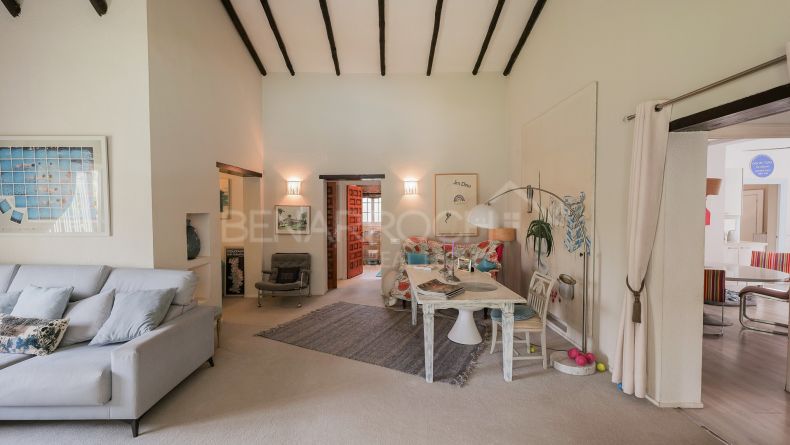 Photo gallery - Mediterranean-style villa in Guadalmina Alta