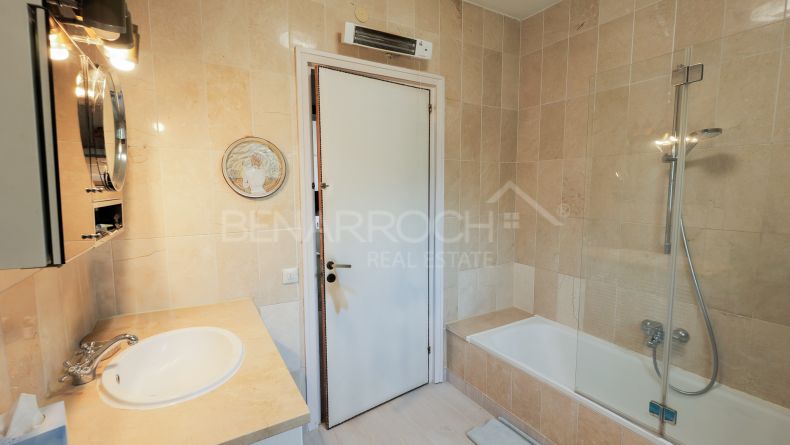 Photo gallery - Mediterranean-style villa in Guadalmina Alta