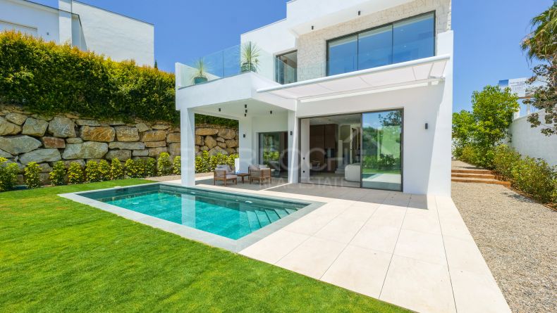 Galerie de photos - Villa récemment construite à Estepona Ouest