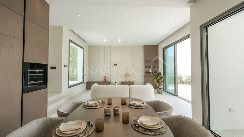 Galerie de photos - Villa récemment construite à Estepona Ouest