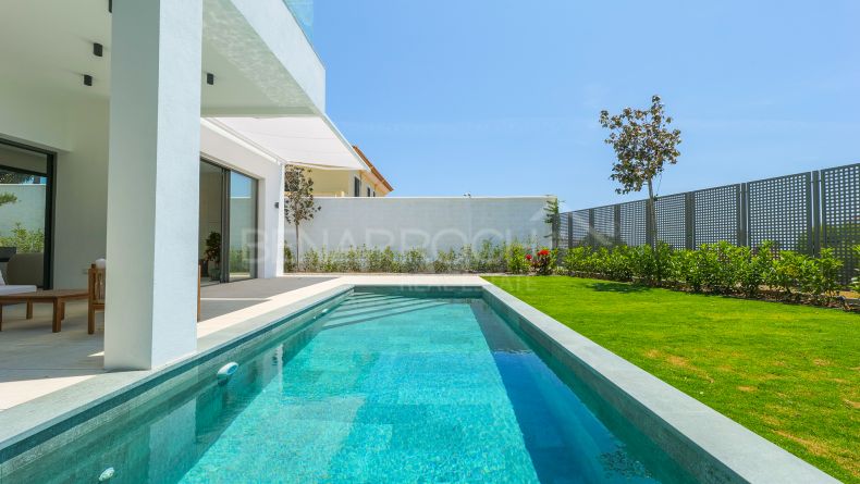 Galerie de photos - Villa récemment construite à Estepona Ouest