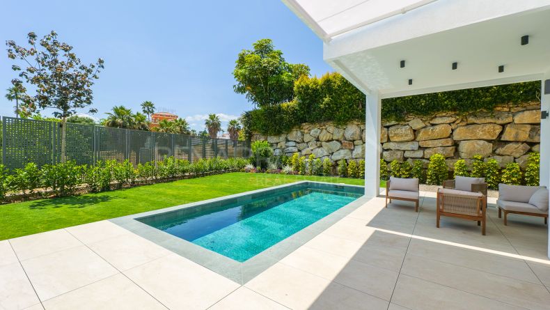 Galerie de photos - Villa récemment construite à Estepona Ouest