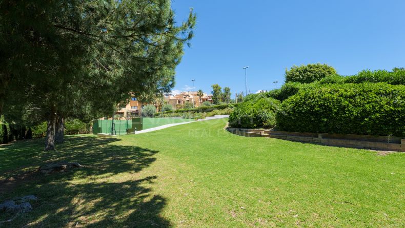 Galerie de photos - Appartement au rez-de-chaussée à El Campanario, Estepona