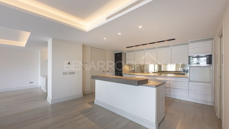Photo gallery - Apartment with sea view in second line beach in Marbella Centre