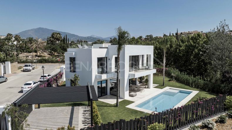 Galería de fotos - Villa de estilo contemporaneo en El Campanario, Nueva Milla de Oro de Estepona