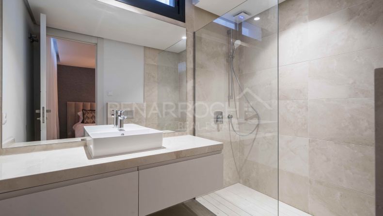 Galería de fotos - Villa de estilo contemporaneo en El Campanario, Nueva Milla de Oro de Estepona