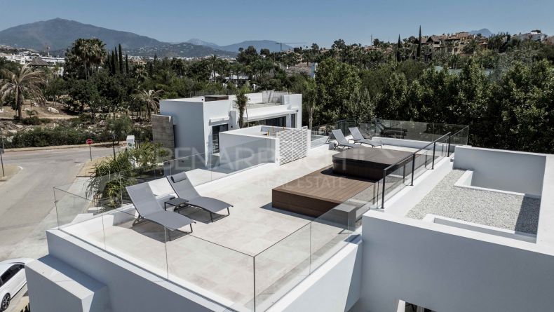 Galería de fotos - Villa de estilo contemporaneo en El Campanario, Nueva Milla de Oro de Estepona