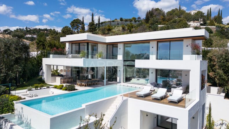 Galerie de photos - Villa de style contemporain à La Quinta, Benahavis