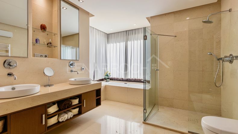 Photo gallery - Ground floor apartment in Mirador del Paraiso, Benahavis