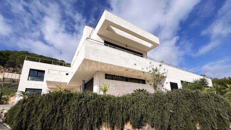 Galerie de photos - Villa avec vue panoramique sur le golf et la mer à La Reserva de Sotogrande