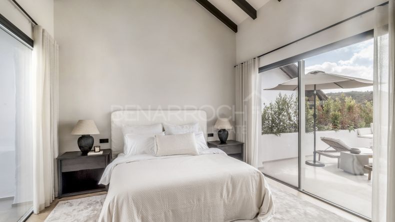 Photo gallery - Duplex penthouse in Lomas de La Quinta, Benahavis