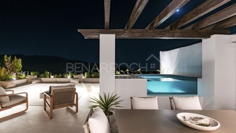 Photo gallery - Duplex penthouse in Lomas de La Quinta, Benahavis