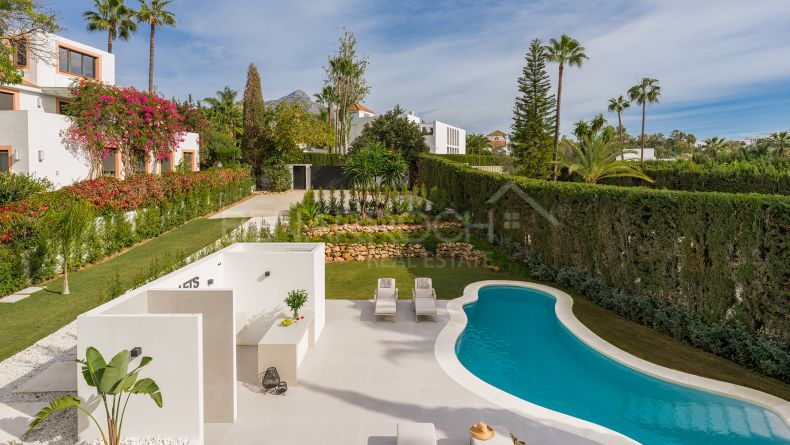 Galería de fotos - Villa de diseño contemporaneo en Las Brisas, Nueva Andalucia