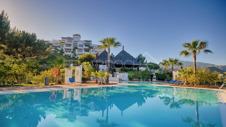 Galerie de photos - Appartement avec vue panoramique à Lomas del Marqués, Benahavis