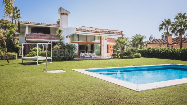 Galerie de photos - Villa de style moderne à Las Chapas, Marbella Est