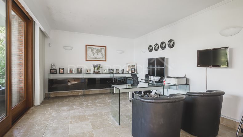 Galería de fotos - Villa de estilo moderno en Las Chapas, Marbella Este