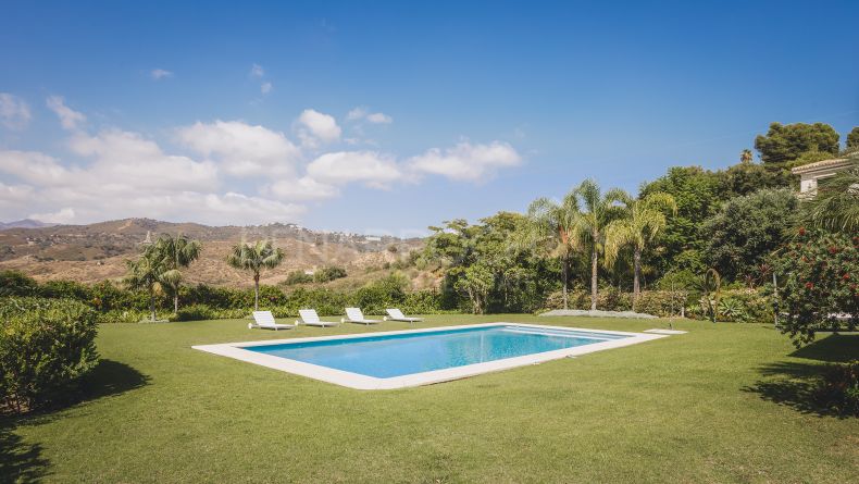 Galerie de photos - Villa de style moderne à Las Chapas, Marbella Est