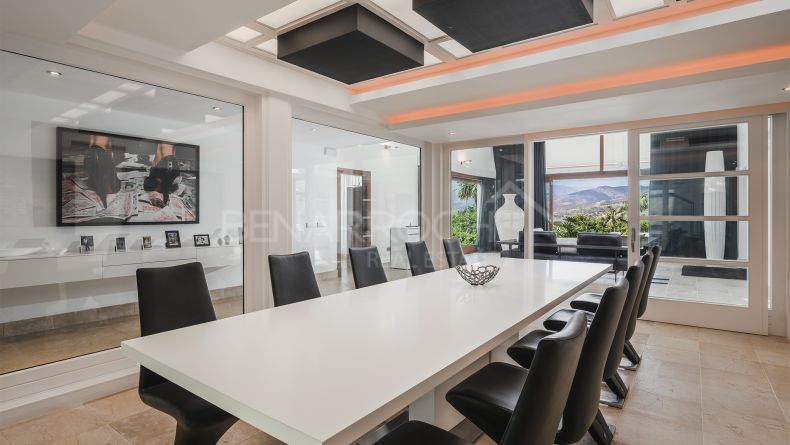 Galerie de photos - Villa de style moderne à Las Chapas, Marbella Est