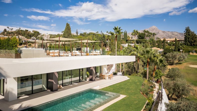 Galerie de photos - Villa au design moderne à Los Naranjos, Nueva Andalucia