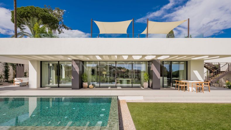 Galerie de photos - Villa au design moderne à Los Naranjos, Nueva Andalucia